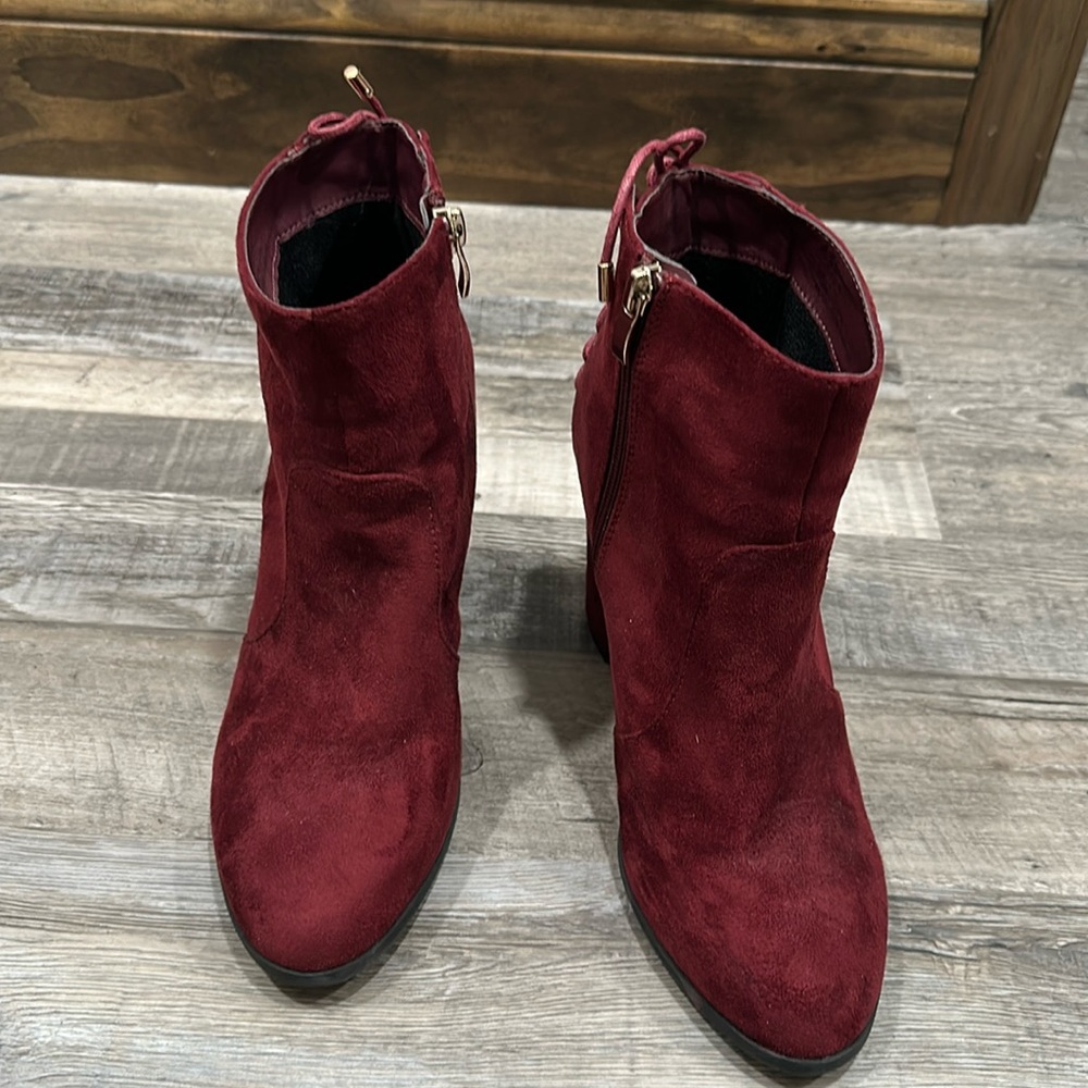 Never worn! Maroon suede bootie